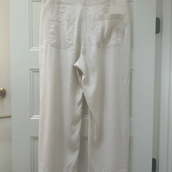The Colette Cropped Wide-Leg Pants by Maeve: Linen Edition - Picture 2 of 4